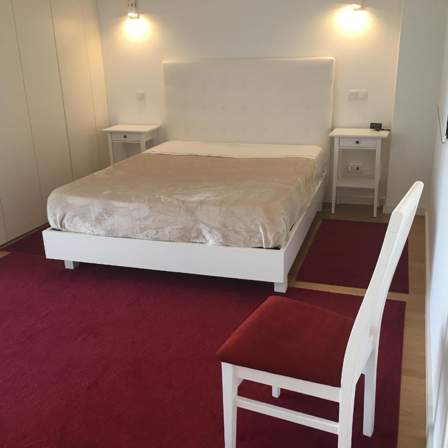 Isis Guest House Braga Bagian luar foto