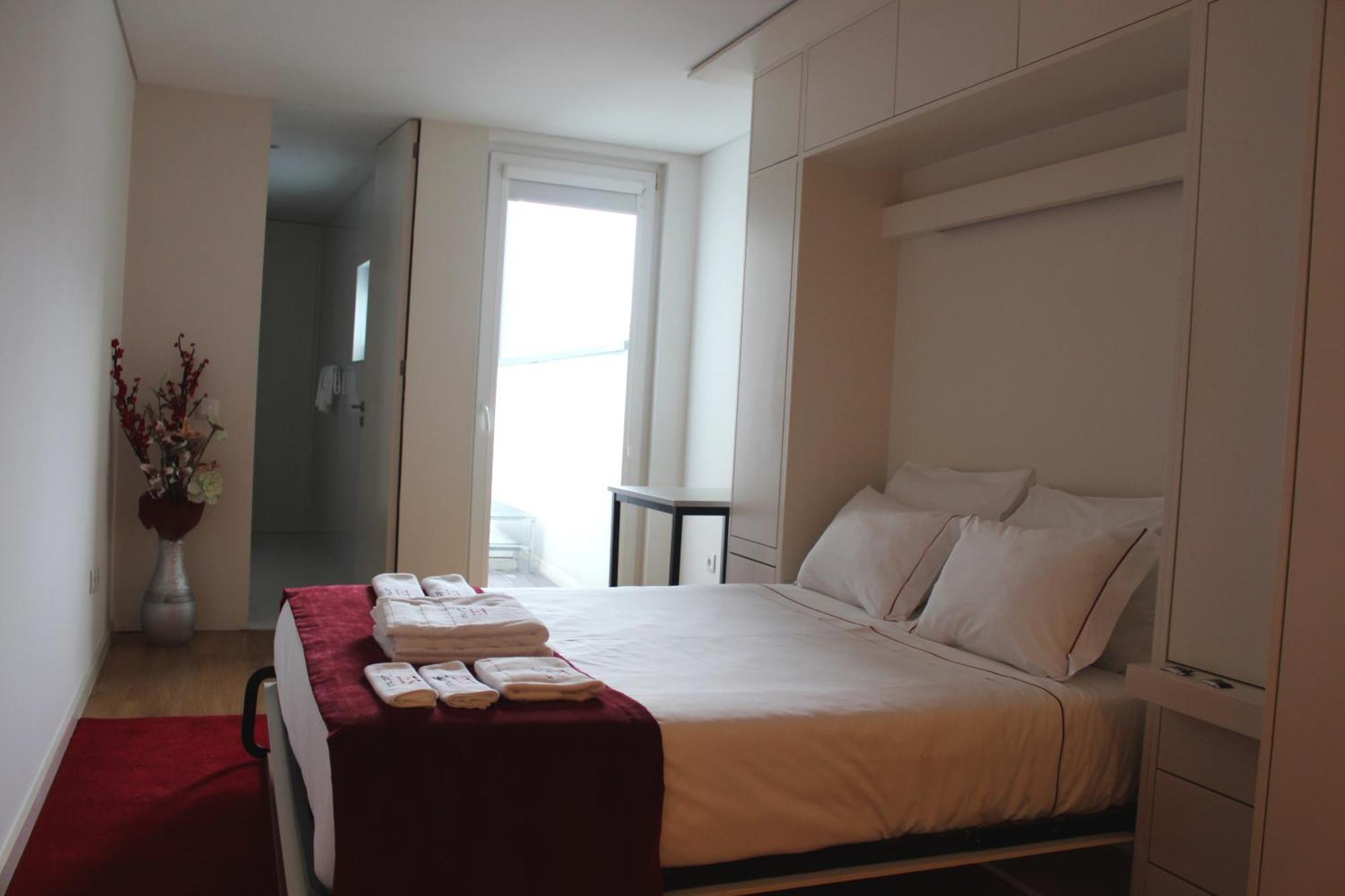 Isis Guest House Braga Bagian luar foto