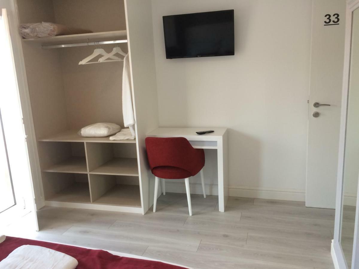 Isis Guest House Braga Bagian luar foto